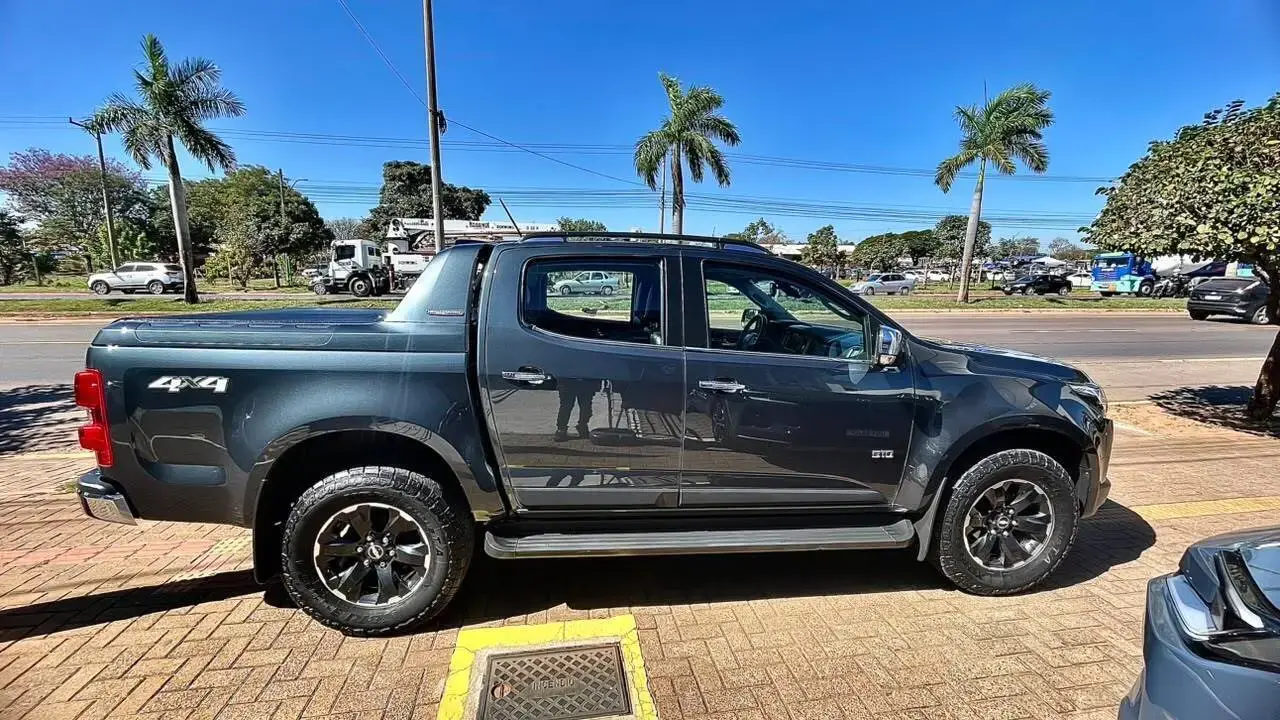 galeria S10 HIGH COUNTRY