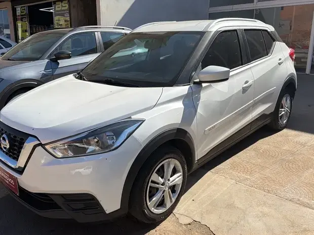 Nissan KICKS 1.6 16V FLEXSTART S 4P XTRONIC