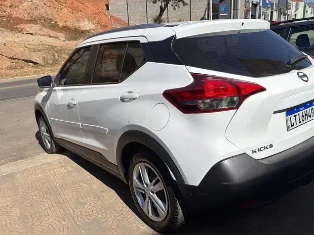 Nissan KICKS 1.6 16V FLEXSTART S 4P XTRONIC