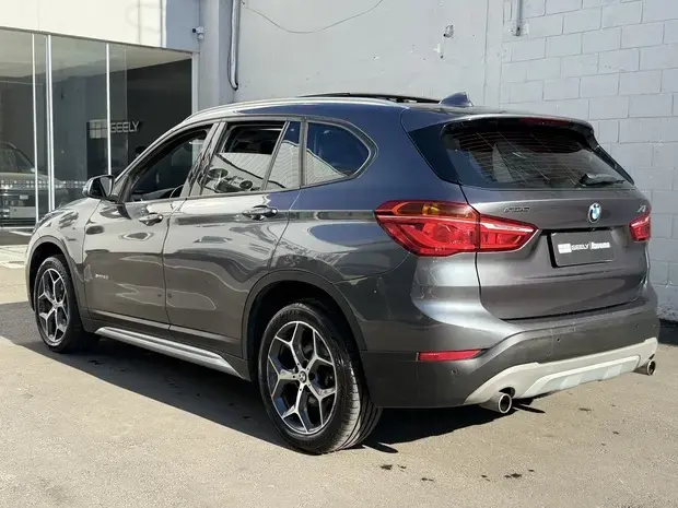 Bmw X1 2.0 16V TURBO ACTIVEFLEX SDRIVE20I 4P AUTOMÁTICO