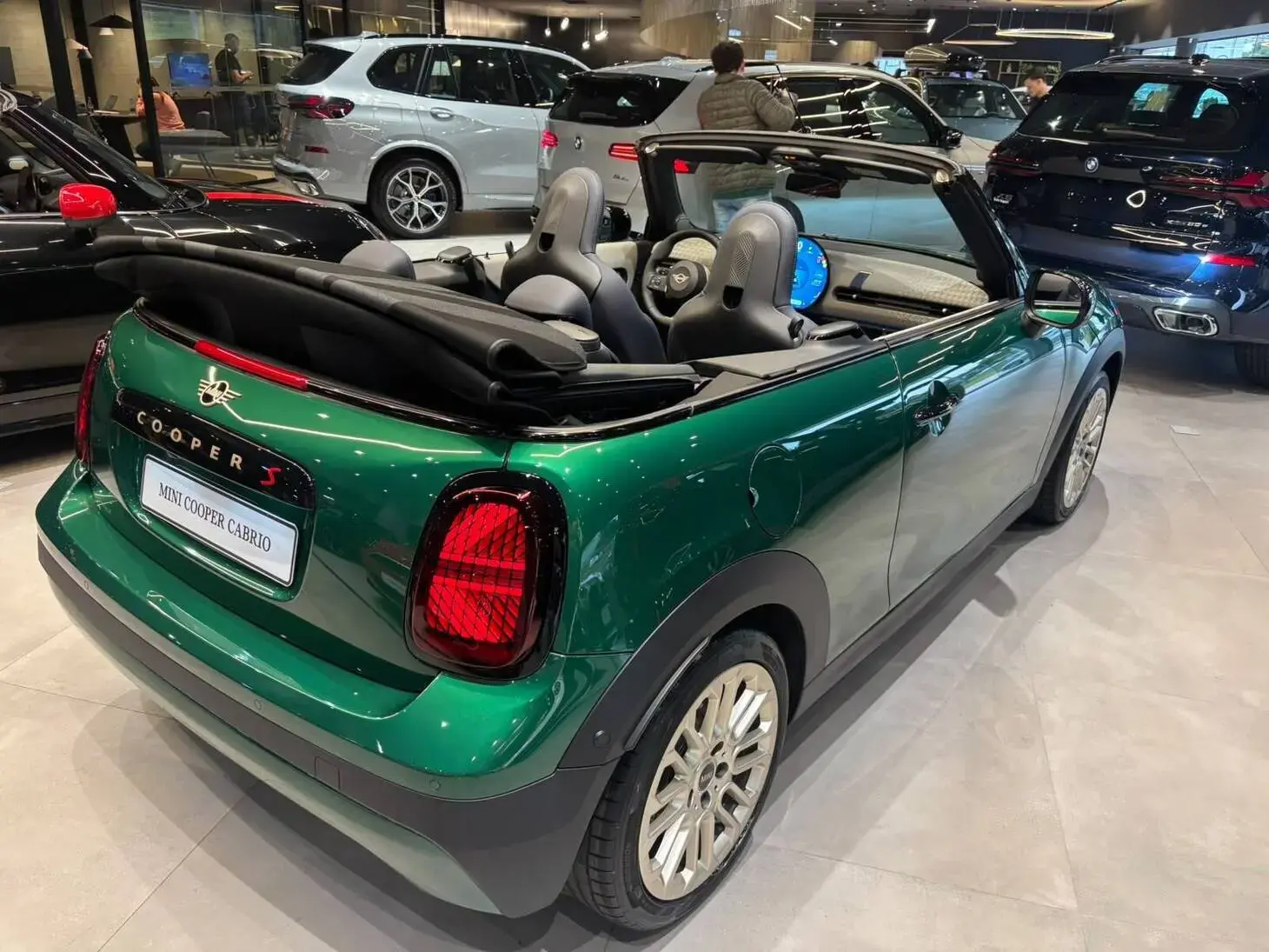 galeria Cooper Cabrio