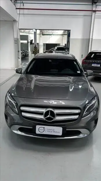 Mercedes Benz GLA 200 1.6 CGI ADVANCE 16V TURBO FLEX 4P AUTOMÁTICO