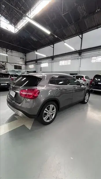 Mercedes Benz GLA 200 1.6 CGI ADVANCE 16V TURBO FLEX 4P AUTOMÁTICO
