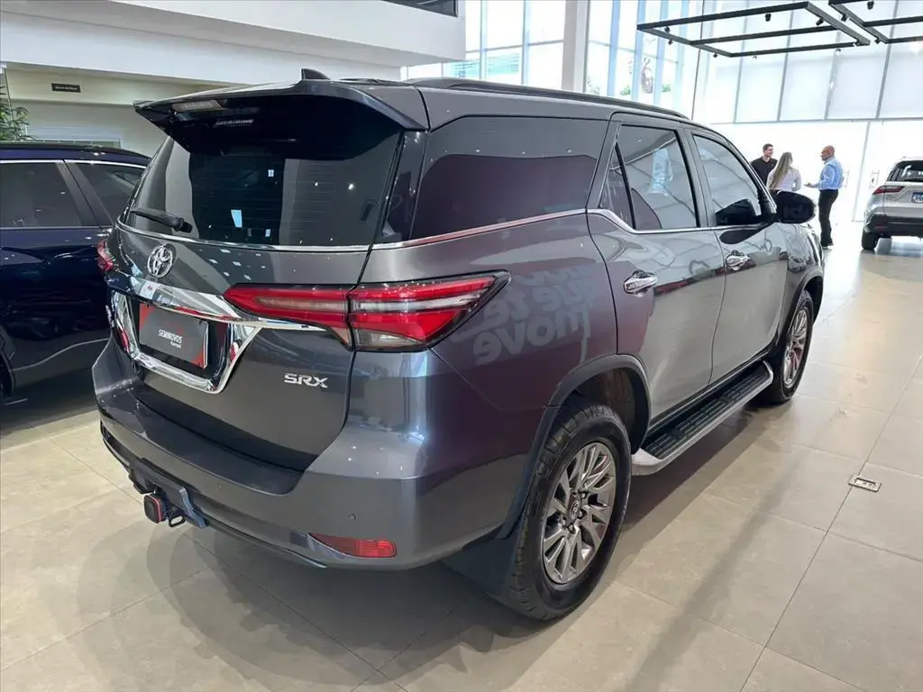 galeria HILUX SW4