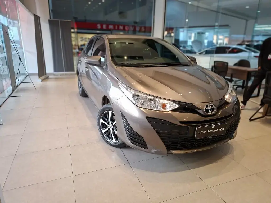 galeria YARIS