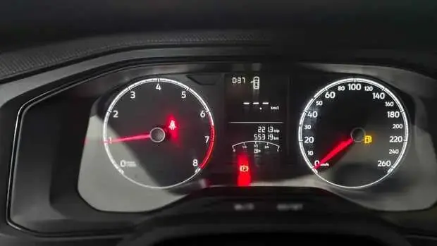 Volkswagen Polo Track 1.0 Flex 12V 5p