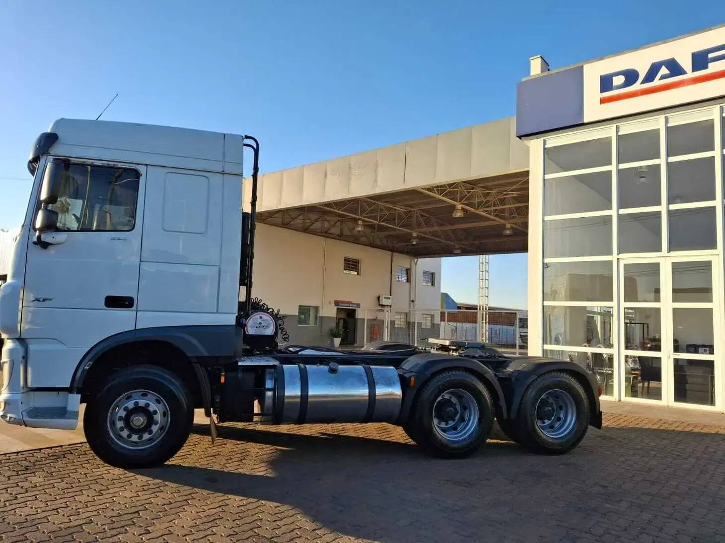 galeria DAF XF FTT 530 6x4