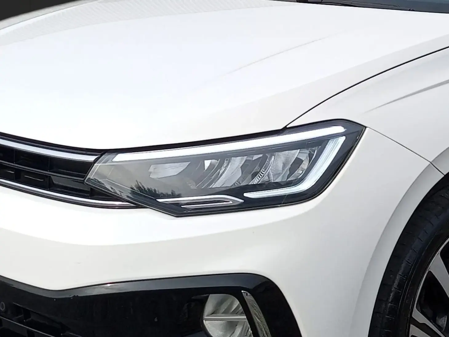 galeria VIRTUS Highline 200 TSI 1.0 Flex 12V Aut