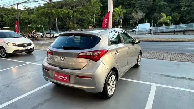 Hyundai HB20 1.6 COMFORT PLUS 16V FLEX 4P MANUAL