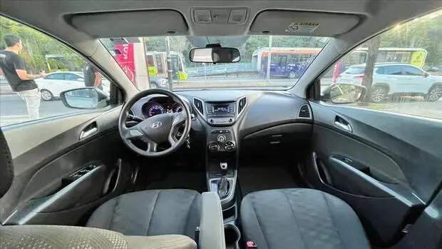 Hyundai HB20 1.6 COMFORT PLUS 16V FLEX 4P MANUAL
