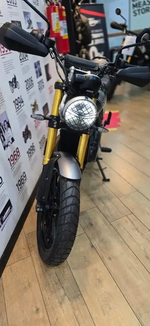 galeria Scrambler