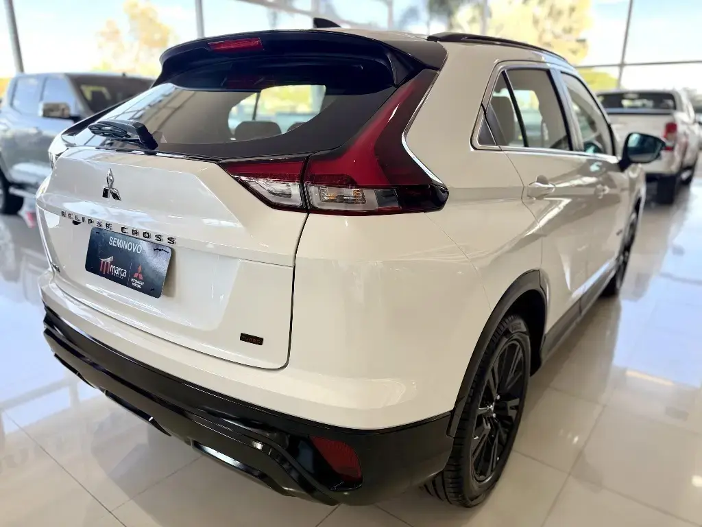 galeria ECLIPSE CROSS