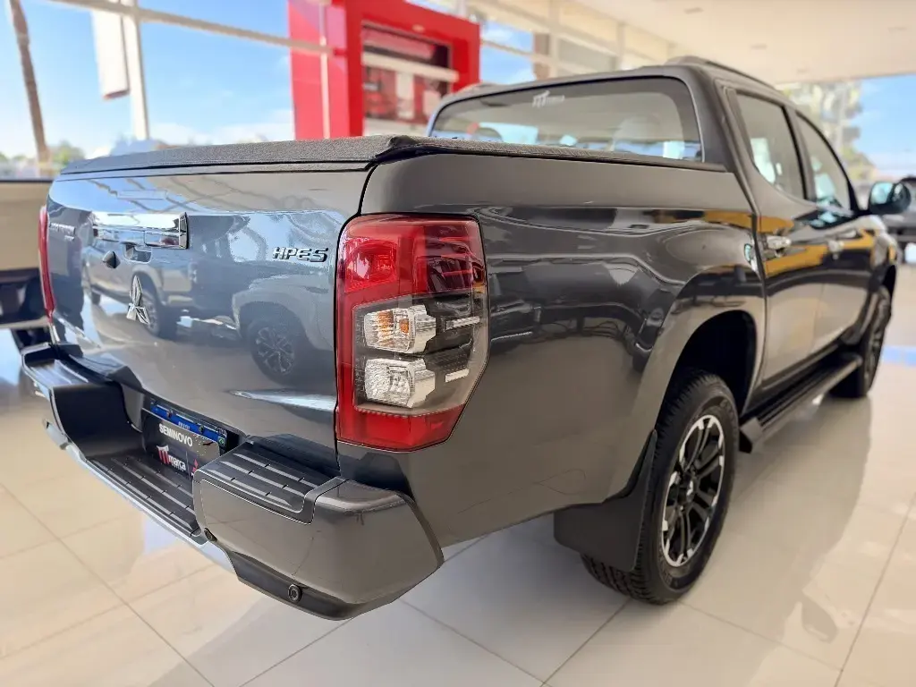 galeria L200 TRITON