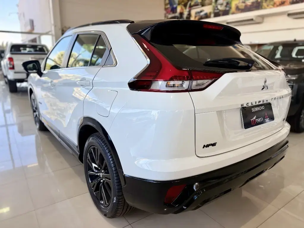 galeria ECLIPSE CROSS