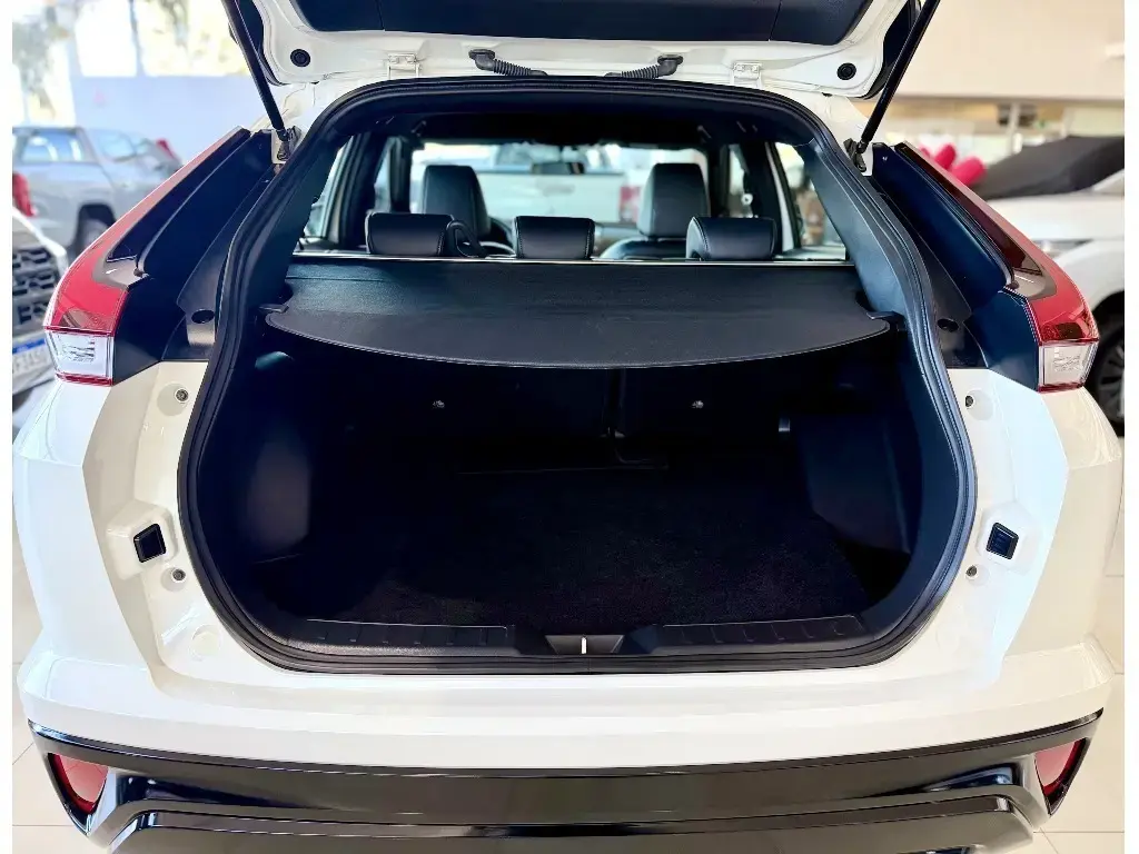 galeria ECLIPSE CROSS