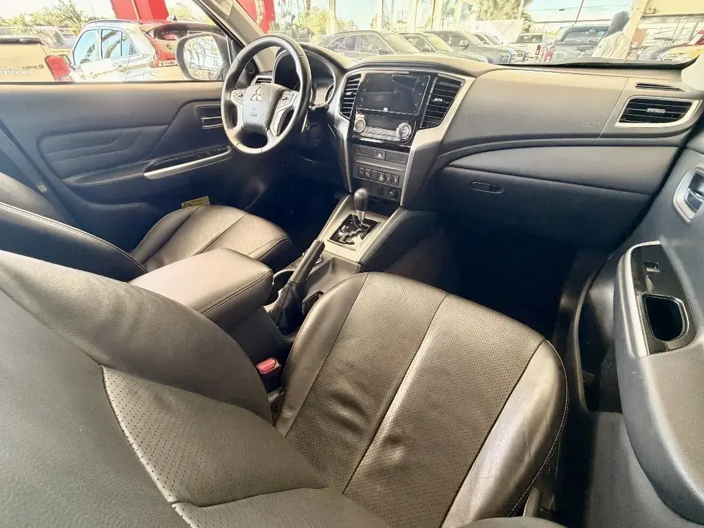 galeria L200 TRITON