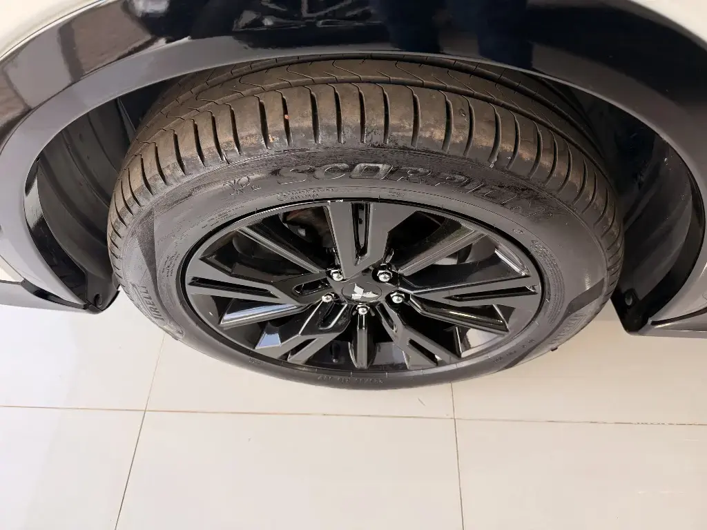 galeria ECLIPSE CROSS