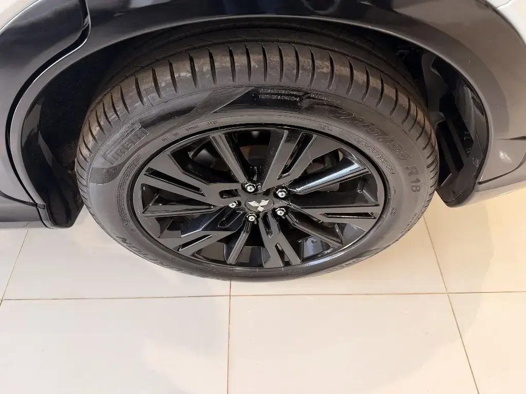 galeria ECLIPSE CROSS