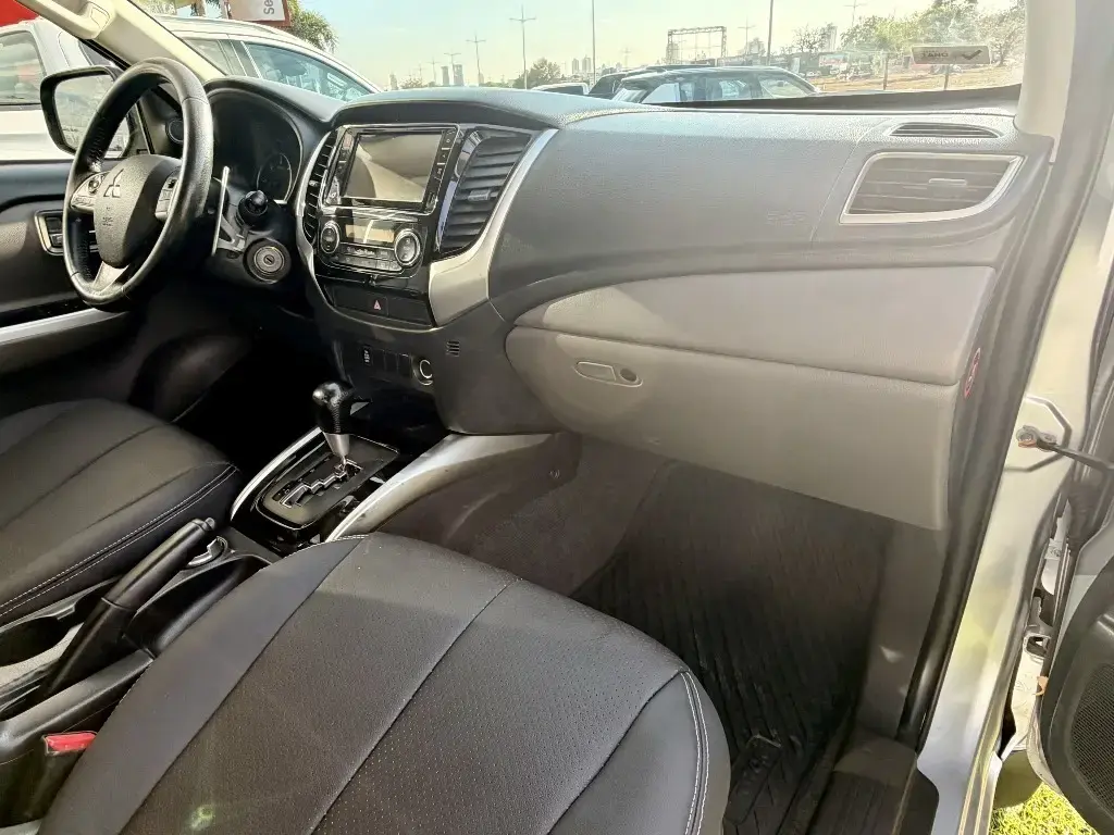 galeria L200 TRITON