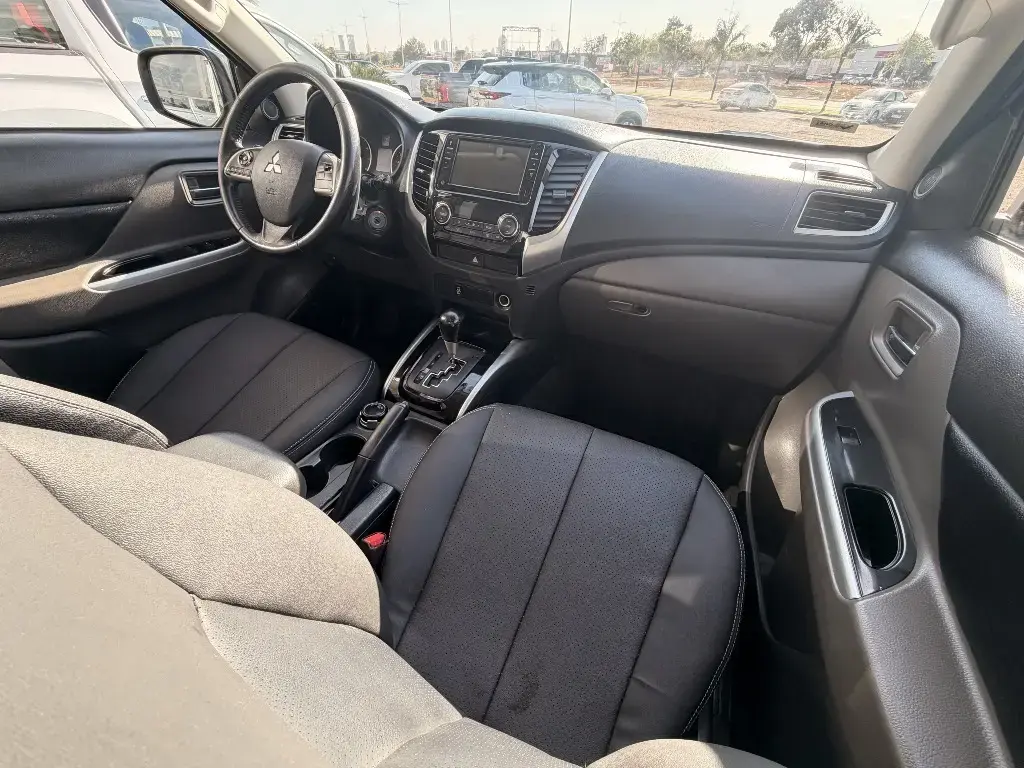 galeria L200 TRITON