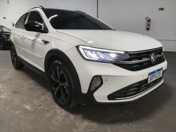 Volkswagen NIVUS 1.0 200 TSI TOTAL FLEX HIGHLINE AUTOMÁTICO