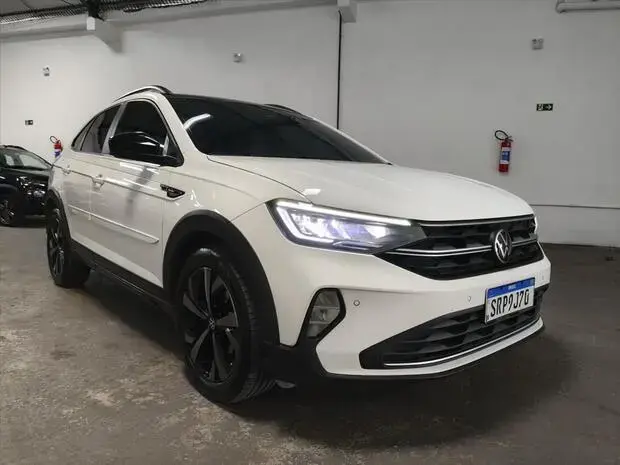 Volkswagen NIVUS 1.0 200 TSI TOTAL FLEX HIGHLINE AUTOMÁTICO