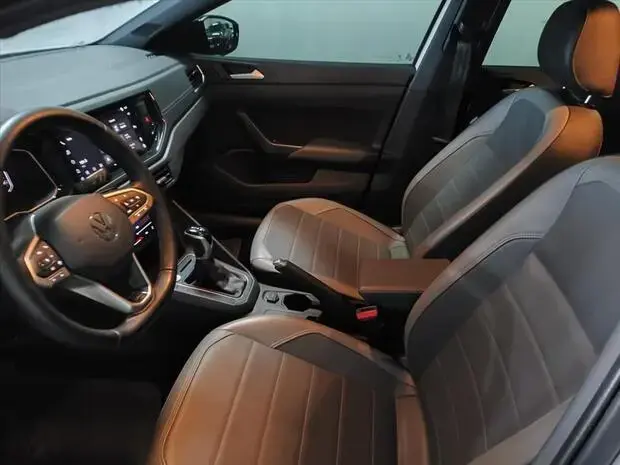 Volkswagen NIVUS 1.0 200 TSI TOTAL FLEX HIGHLINE AUTOMÁTICO