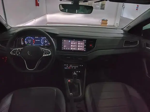 Volkswagen NIVUS 1.0 200 TSI TOTAL FLEX HIGHLINE AUTOMÁTICO