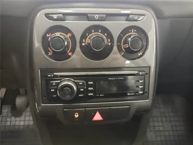 Citroën C3 1.5 TENDANCE 8V FLEX 4P MANUAL