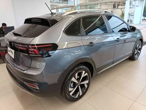 Volkswagen NIVUS 1.0 200 TSI TOTAL FLEX HIGHLINE AUTOMÁTICO