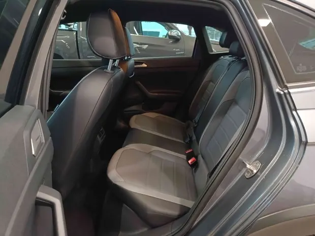 Volkswagen NIVUS 1.0 200 TSI TOTAL FLEX HIGHLINE AUTOMÁTICO