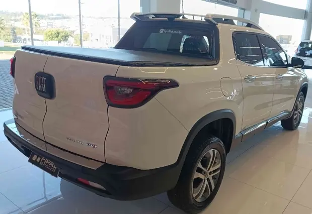 Fiat TORO 2.4 16V MULTIAIR FLEX VOLCANO AT9