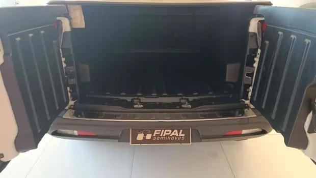 Fiat TORO 2.4 16V MULTIAIR FLEX VOLCANO AT9