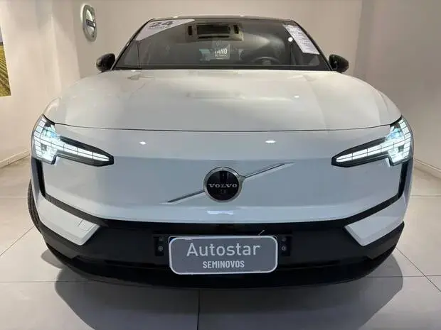Volvo EX30 Ultra