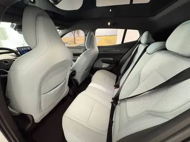Volvo EX30 Ultra E60