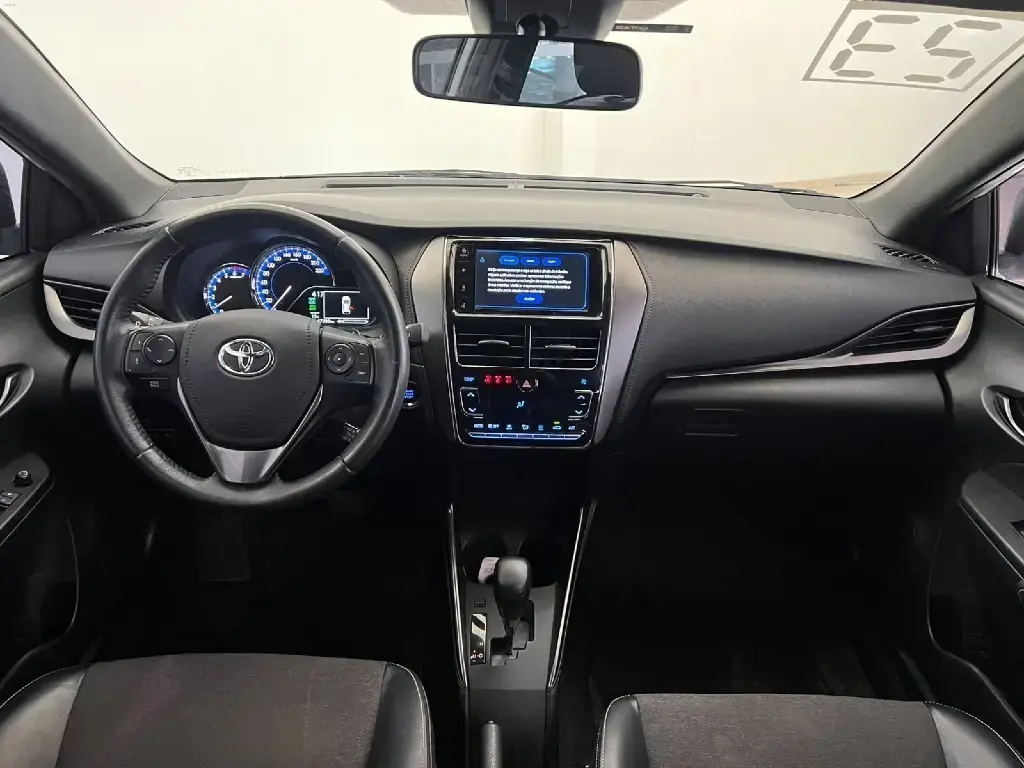 galeria YARIS