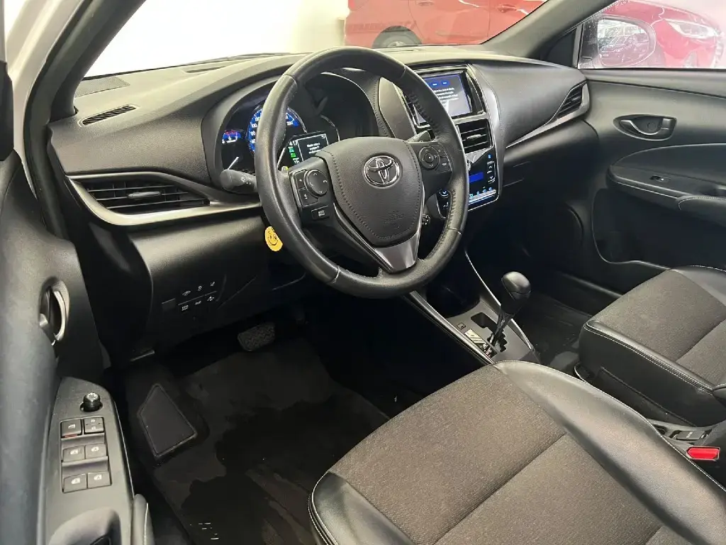 galeria YARIS