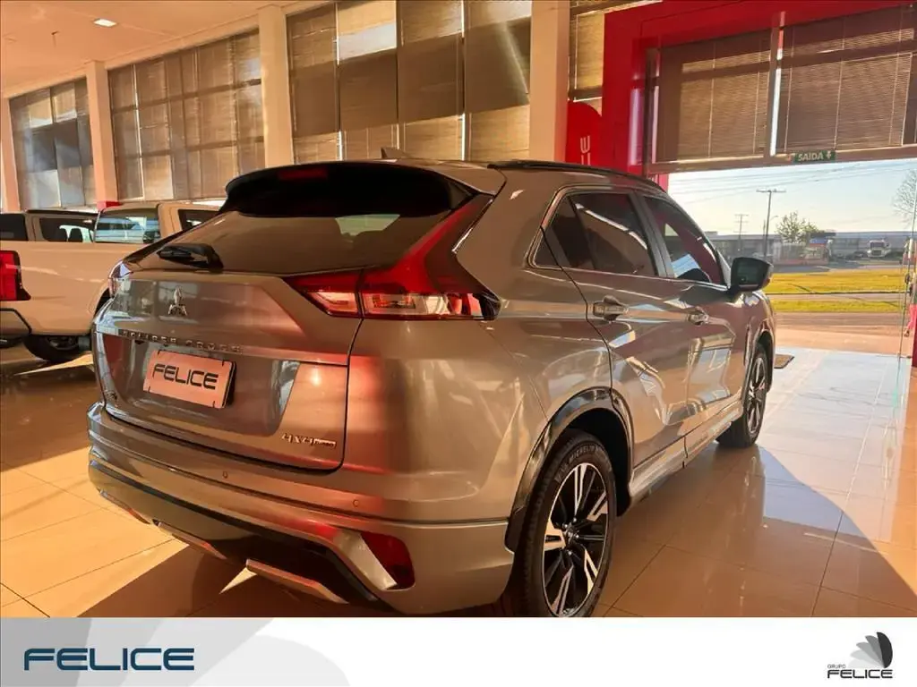 galeria ECLIPSE CROSS