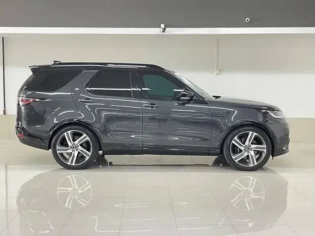 Land Rover Discovery D350 3.0 MHEV Metropolitan