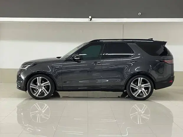 Land Rover Discovery D350 3.0 MHEV Metropolitan