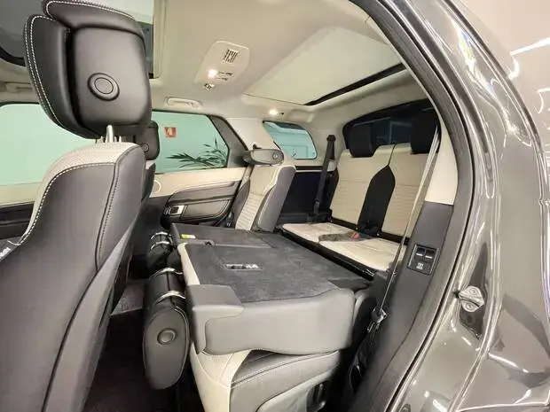 Land Rover Discovery D350 3.0 MHEV Metropolitan