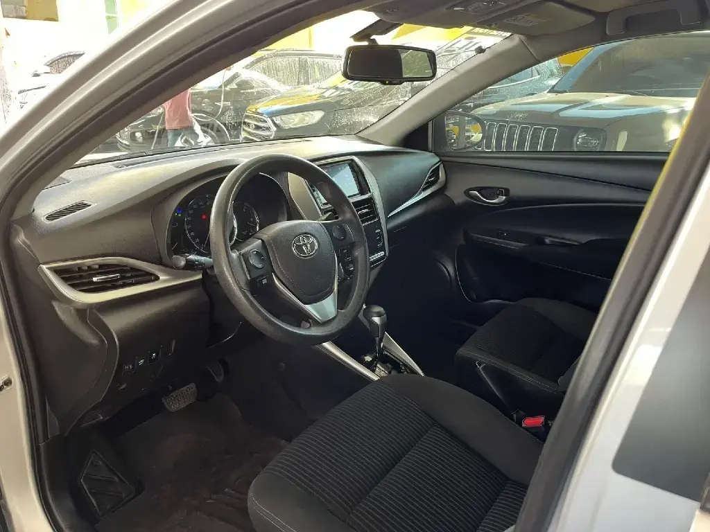 galeria YARIS