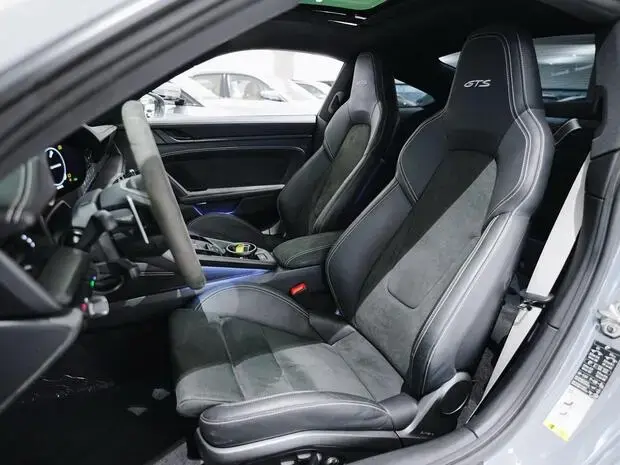 Porsche 911 4 GTS Coupe 3.0 24V (992)