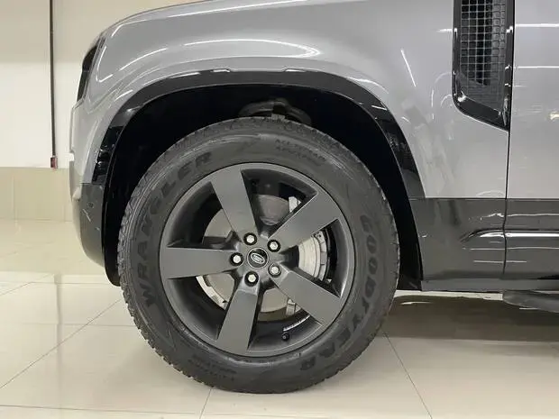 Land Rover Defender 110 X-Dynamic HSE 3.0 TD (Aut)