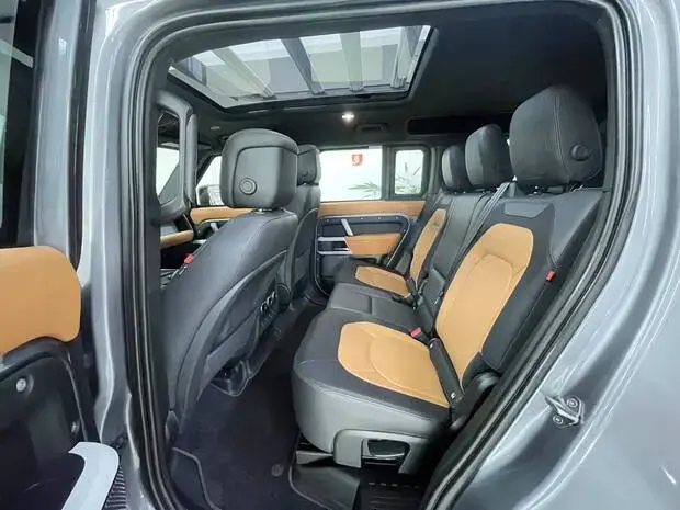 Land Rover Defender 110 X-Dynamic HSE 3.0 TD (Aut)