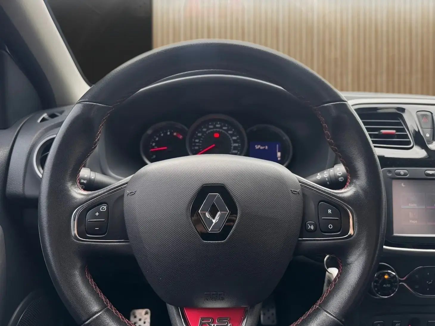 galeria SANDERO SPORT RS 2.0 Flex 16V 5p