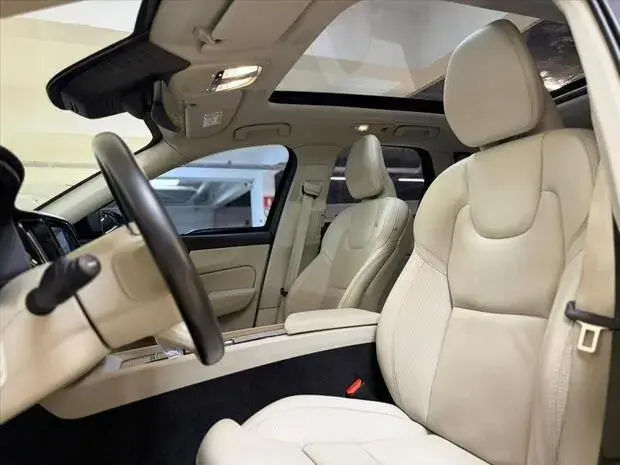Volvo XC60 2.0 T8 RECHARGE ULTIMATE AWD GEARTRONIC