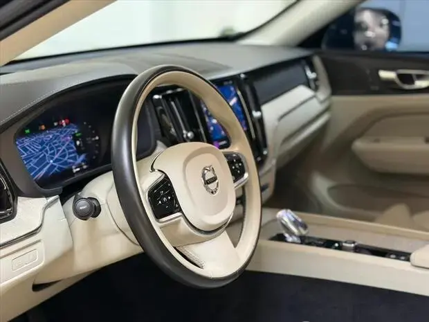 Volvo XC60 2.0 T8 RECHARGE ULTIMATE AWD GEARTRONIC