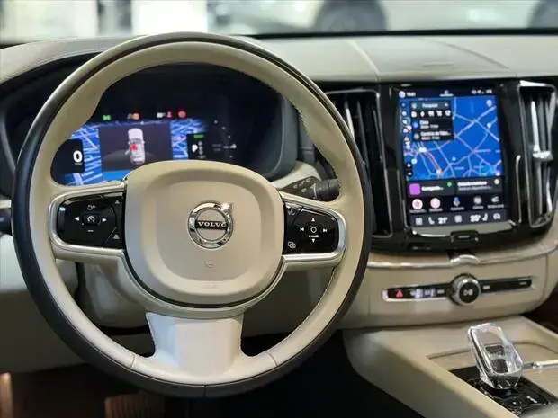 Volvo XC60 2.0 T8 RECHARGE ULTIMATE AWD GEARTRONIC