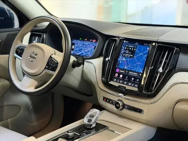 Volvo XC60 2.0 T8 RECHARGE ULTIMATE AWD GEARTRONIC